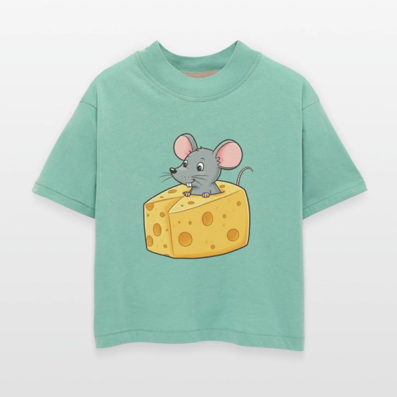 Animal cartoon mouse with cheese